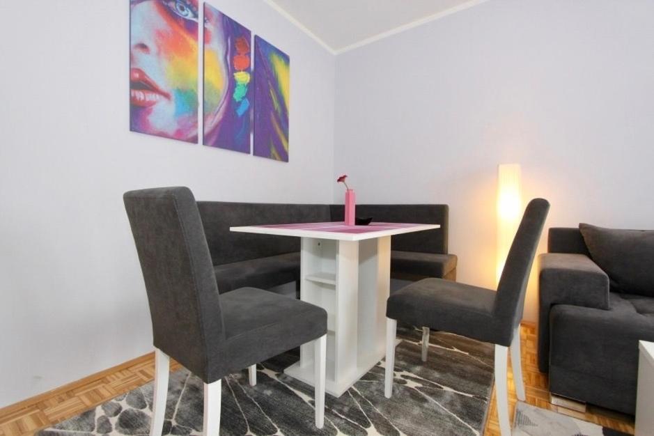 Cezar Apartment Beograd Bagian luar foto